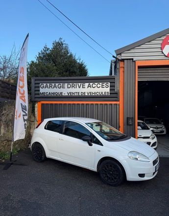  Voir d&eacute;tails -Fiat Grande Punto  &agrave; Outreau (62)