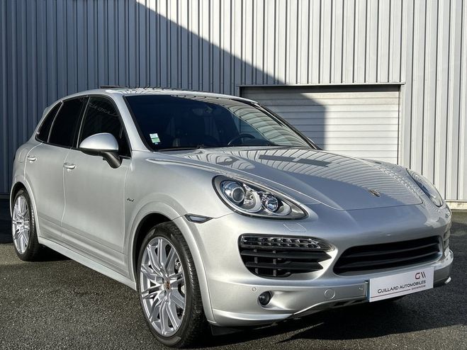 Porsche Cayenne 4.2 V8 SD 382ch TIPTRONIC GRIS CLAIR de 2013