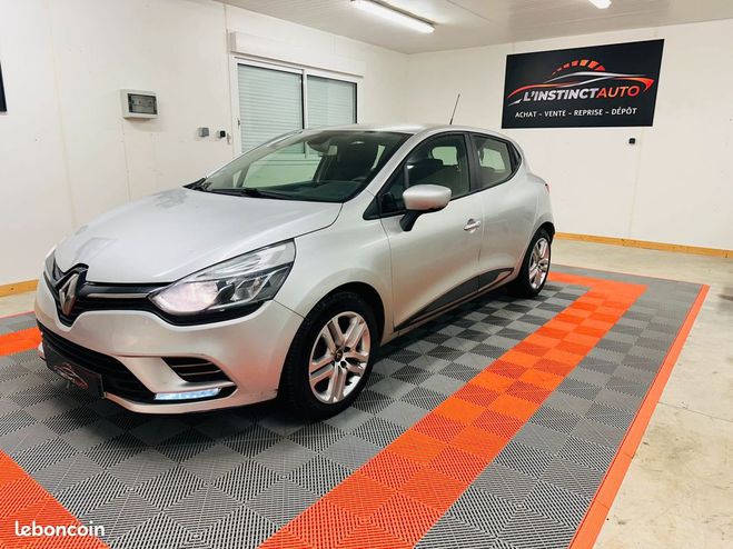 Renault Clio 0.9 TCE 75 GENERATION Gris Platine de 2019