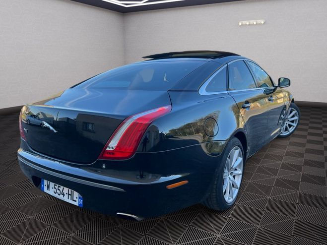 Jaguar XJ 3.0D V6 275 Luxe Premium BVA6 CUIR TOIT  Noir de 2010