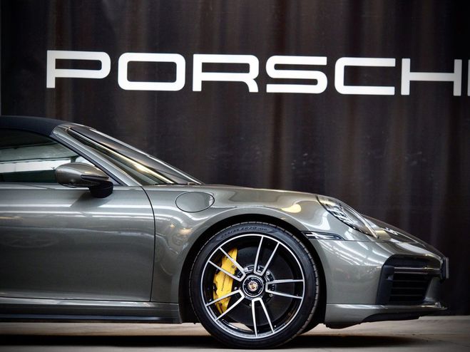 Porsche 911 992.1 Turbo S 3.8 PDK Cabriolet - 2021 Aventurine Grenn M�tallic - U4 de 2021