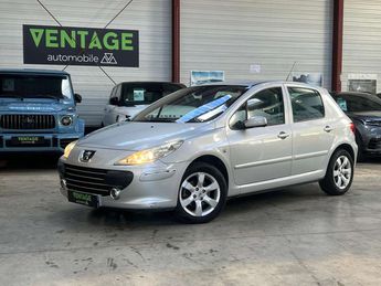  Voir d&eacute;tails -Peugeot 307 2.0e 16V Ex�cutive Pack A &agrave;  La Ciotat (13)