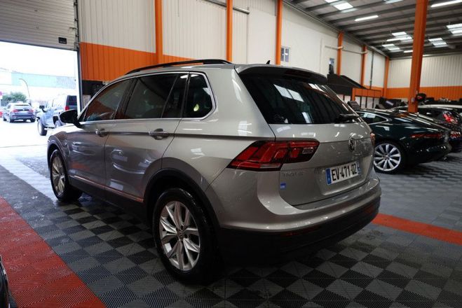 Volkswagen Tiguan 2.0 TDI 115CH CONFORTLINE BUSINESS Gris F de 2018