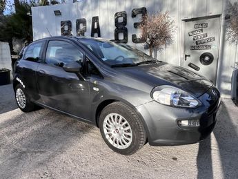  Voir d&eacute;tails -Fiat Grande Punto PUNTO/PUNTO EVO 1.2i - 69 Euro 6 Young &agrave;  Le Muy (83)