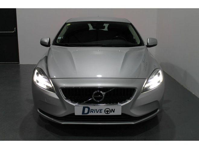 Volvo V40 D2 Eco - 120 2012 BERLINE Momentum PHASE GRIS CLAIR de 2018