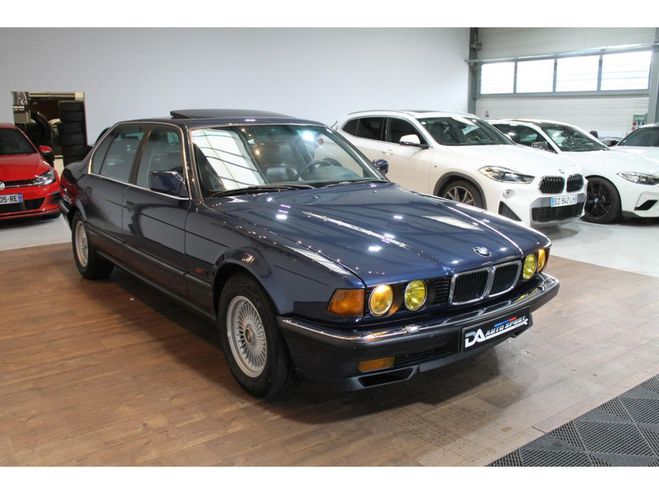 BMW Serie 7 750iL - BVA BERLINE E32 BLEU FONCE de 1990