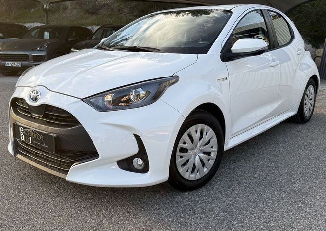 Toyota Yaris 116H DYNAMIC 5P MY21 Blanc de 2021