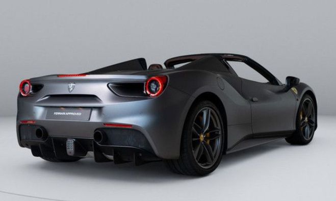 Ferrari 488 Spider  de 2016