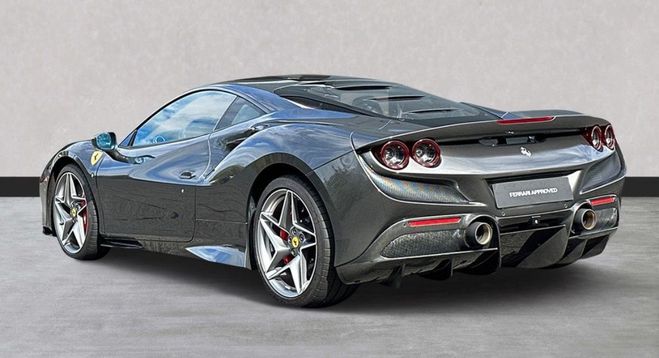 Ferrari F8 Tributo Full carbone INT/EXT  de 2021
