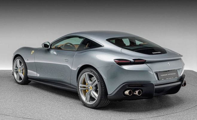 Ferrari Roma   de 2021