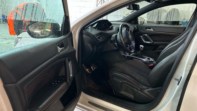 Peugeot 308 1.5 BLUEHDI 130CH S&S GT LINE Blanc de 2018
