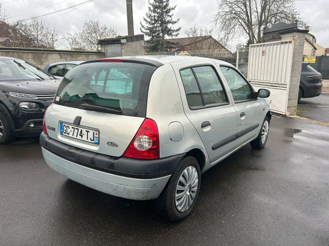Renault Clio 1.2i 60ch RTE Gris de 2000