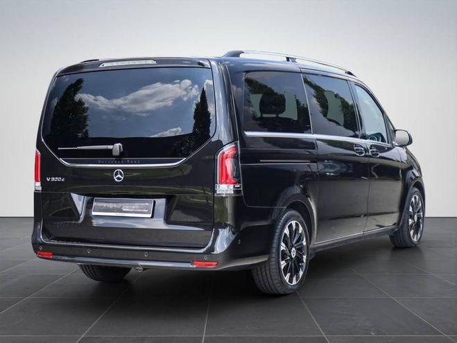 Mercedes Classe V 300 AVANTGARDE 4MATIC R1785 Noir M�tallis� de 2024
