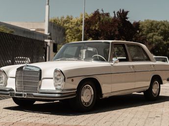  Voir d&eacute;tails -Mercedes 300 1971 Mercedes-Benz SEL 3.5 &agrave; Saint-Marcel-de-F�lines (42)