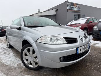  Voir d&eacute;tails -Renault Megane II Cabriolet 2.0 16V 135 DYNAMIQUE &agrave; Uckange (57)