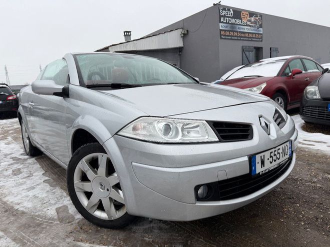Renault Megane II Cabriolet 2.0 16V 135 DYNAMIQUE Gris de 2006