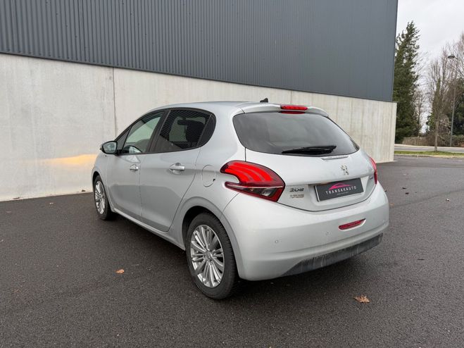 Peugeot 208 1.6 BlueHDi 75ch BVM5 Style - Bluetooth  Gris de 2016