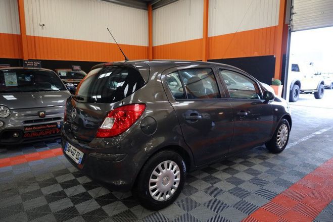 Opel Corsa 1.2 TWINPORT 85CH COOL LINE 5P Gris F de 2014