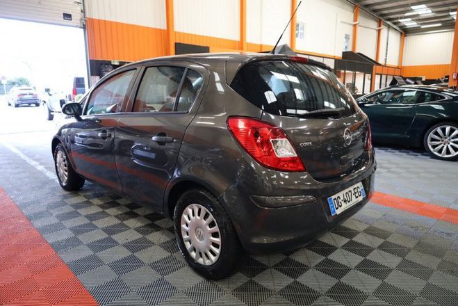 Opel Corsa 1.2 TWINPORT 85CH COOL LINE 5P Gris F de 2014