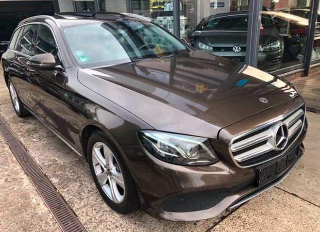 Mercedes Classe E E 220 d 194 T 9G Avantgarde *GARANTIE 12 Brun m�tal de 2017