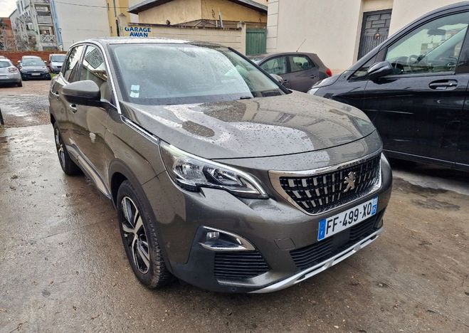 Peugeot 3008 essence 130ch s&s allure garantie 12-moi Autre de 2019