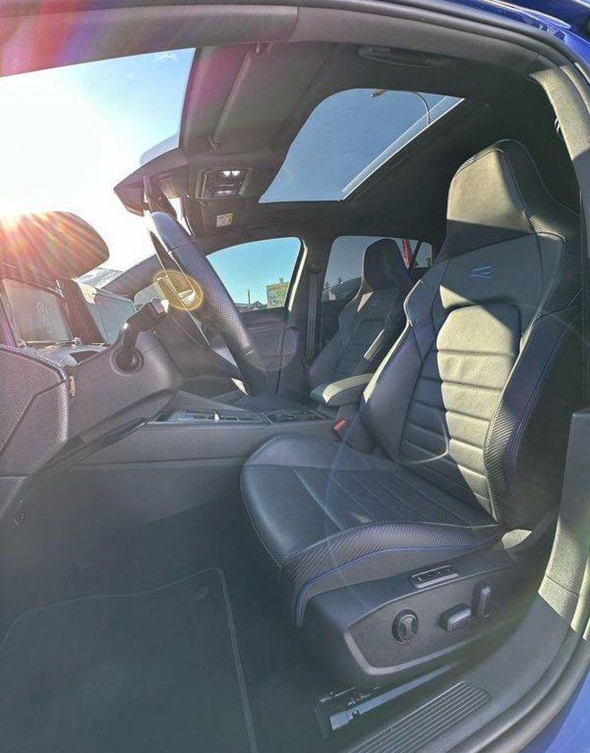 Volkswagen Golf 8 r Bleu de 2021