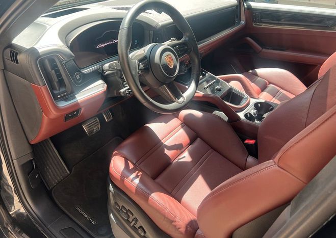 Porsche Cayenne III (2) Coupe 4.0 V8 E-HYBRID 739 Turbo- Noir de 2024