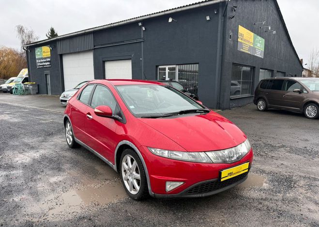 Honda Civic 2l2 i-CTDI 140 chx ��Confort � Rouge de 2008