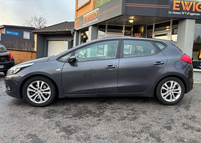 Kia Ceed d Ceed 1.4 100 motion Gris de 2015