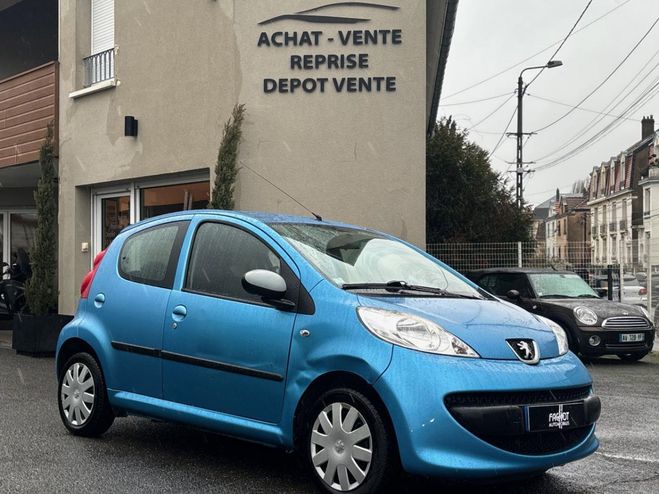 Peugeot 107 1.0i 12V Trendy BLEU de 2008