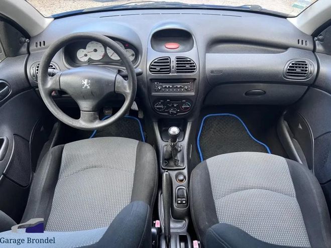Peugeot 206 1.1i 60cv Phase 2 Bleu de 2003