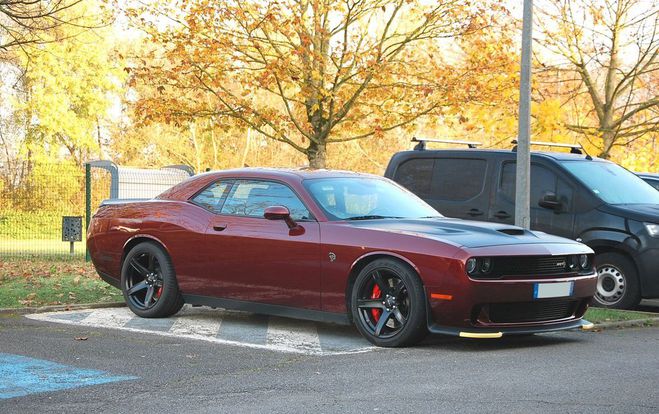 Dodge Challenger hellcat 707cv Bordeaux de 2018