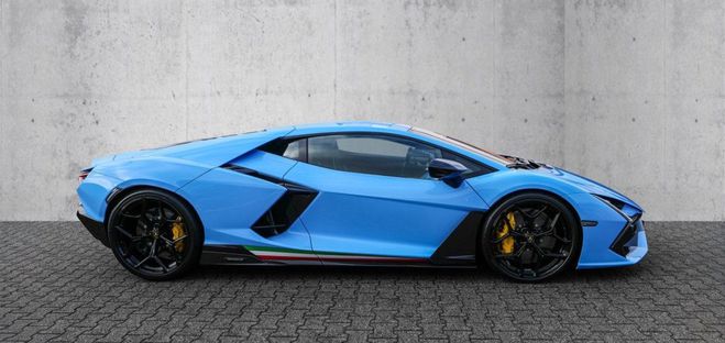Lamborghini Revuelto Full carbone Blu Cepheus de 2024
