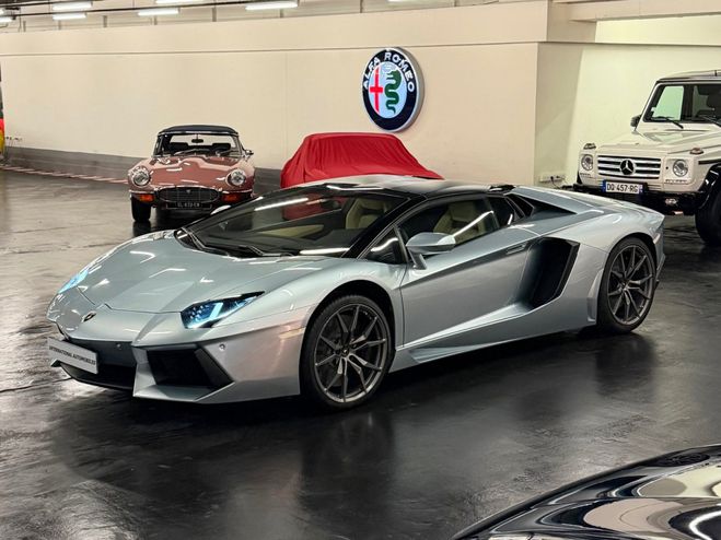 Lamborghini Aventador ROADSTER 6.5 V12 LP 700-4 Azzuro Thetis de 2014