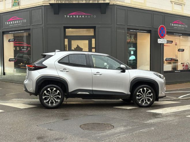 Toyota Yaris Cross HYBRIDE MY21 116h AWD-i Design / S Gris de 2023