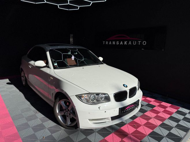 BMW Serie 1 COUPE E82 123d 204 ch Excellis / TOIT OU Blanc de 2009
