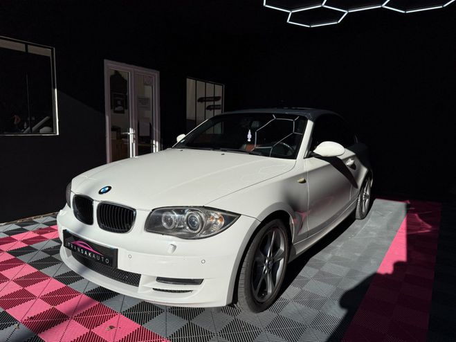 BMW Serie 1 COUPE E82 123d 204 ch Excellis / TOIT OU Blanc de 2009