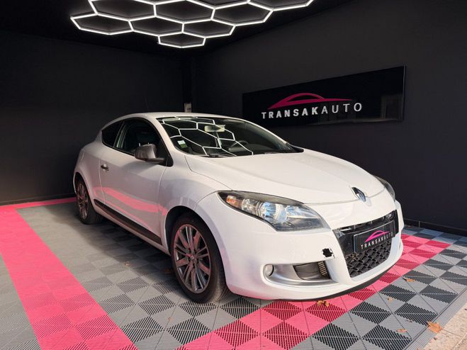 Renault Megane III COUPE GT Line dCi 110 FAP eco2 Euro  Blanc de 2011