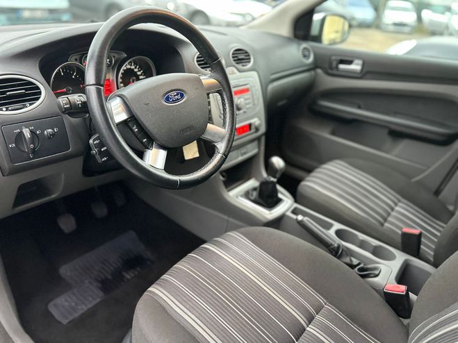 Ford Focus Trend Gris de 2008