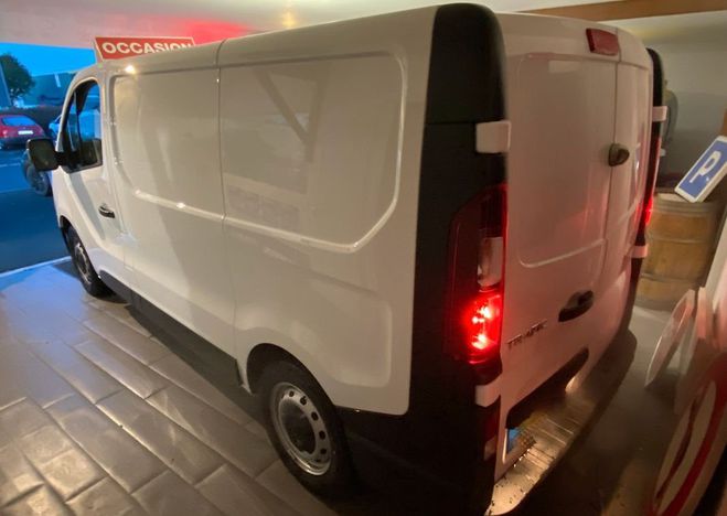 Renault Trafic III (2) Fourgon L1H1 2T8 2.0 Blue dCi 11 Blanc de 2022