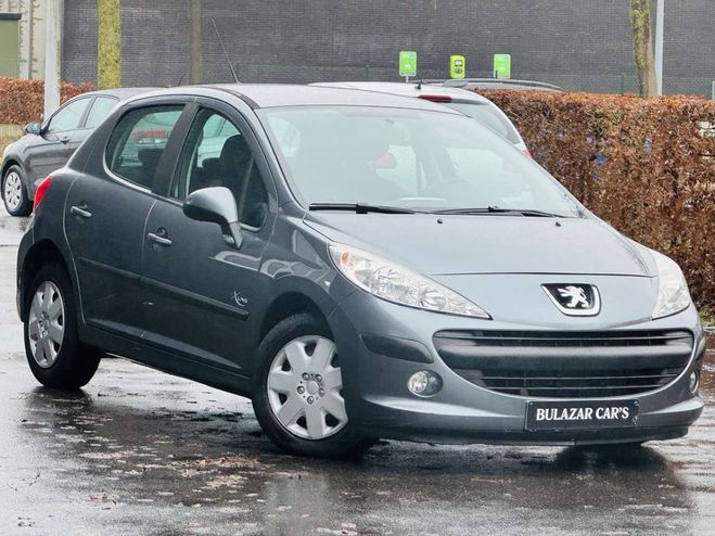 Peugeot 207 1.4i GARANTI RADIO CD CLIM CARNET Gris M�tallis� de 
