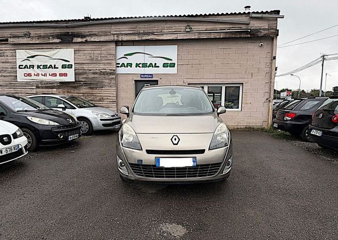 Renault Grand Scenic III 2.0 16V 140CH PRIVILEGE CVT 5 PLACES Beige de 2009
