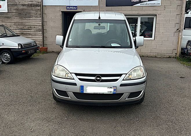 Opel Combo Tour 1.6 GNV COSMO ESSENCE Gris de 2008