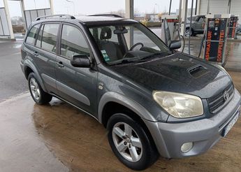  Voir d&eacute;tails -Toyota RAV 4 Beau pack 2004 tbe ct ok revise reprise &agrave; Marly (57)