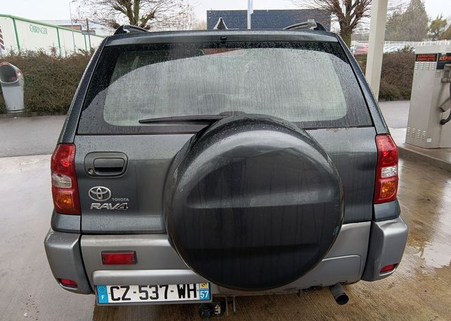 Toyota RAV 4 Beau pack 2004 tbe ct ok revise reprise Gris de 2004