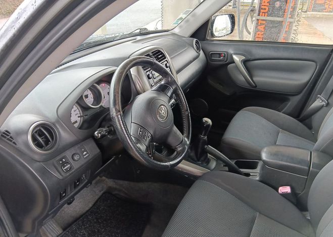 Toyota RAV 4 Beau pack 2004 tbe ct ok revise reprise Gris de 2004