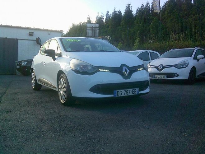 Renault Clio 1.2l 16v 75cv laureate (2014) Blanc de 2014