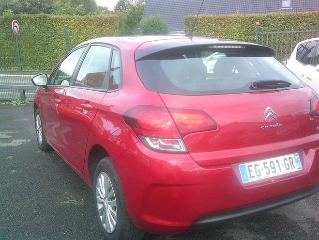 Citroen C4 1.6l hdi Blue live 100cv (2016) Rouge de 2016