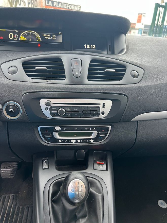 Renault Grand Scenic III (2) 1.5 DCI 110 ENERGY BOSE EDITION  Marron de 2013