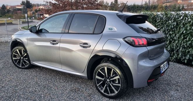Peugeot 208 208e GT pack drive   4 pneus neige Autre de 2023